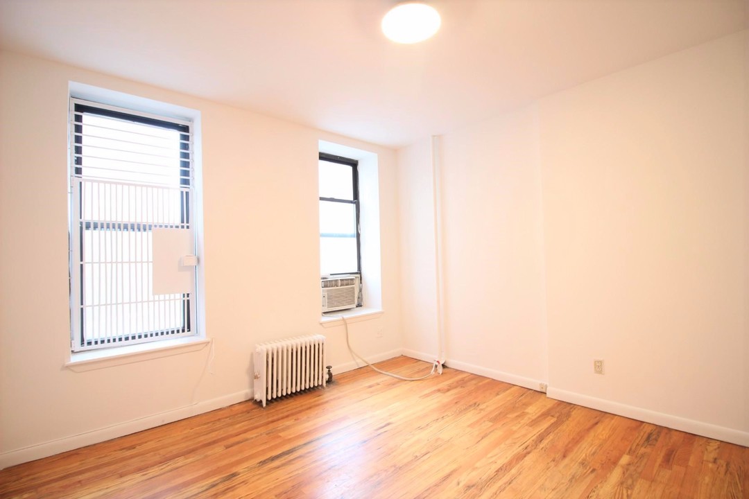 1628 3rd Ave-Unit -4B in New York, NY - Building Photo