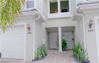 1395 Mariposa Cir in Naples, FL - Building Photo - Building Photo