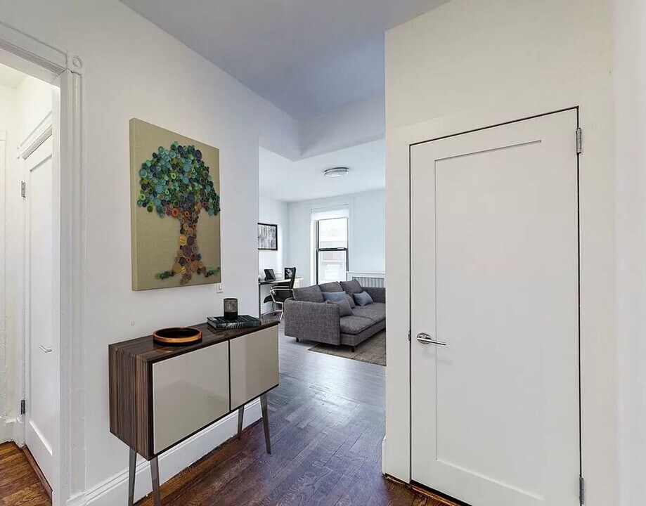 EAST 91 STREET in New York, NY - Building Photo