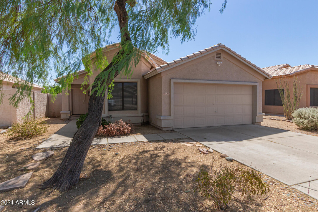 5369 W Augusta Ave in Glendale, AZ - Building Photo