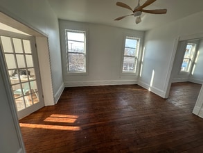 2567 Bank St in Louisville, KY - Building Photo - Building Photo