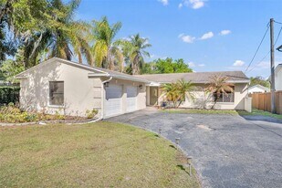 1081 Lake Weldona Dr in Orlando, FL - Building Photo