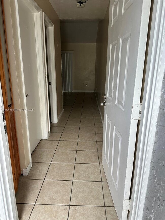 1211 Sandpiper Blvd in Homestead, FL - Building Photo - Building Photo