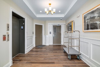 Stone Manor in Warrington, PA - Foto de edificio - Lobby