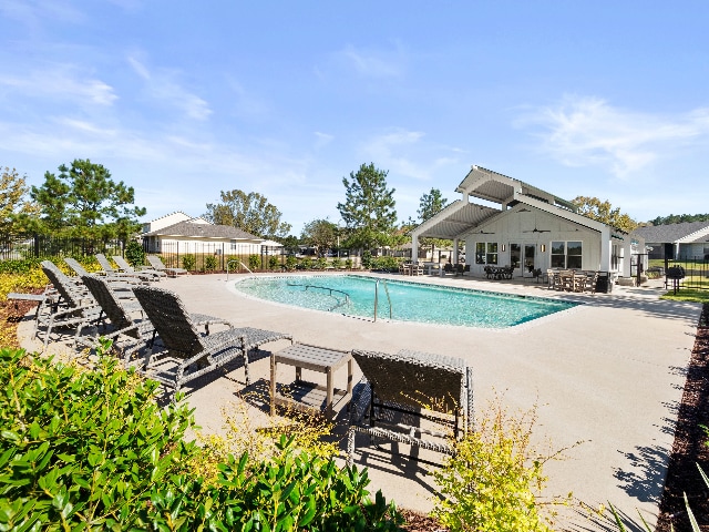Timber Ridge Apartment Homes in Leesville, LA - Foto de edificio - Building Photo