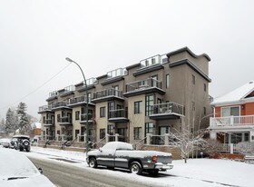 540 21st Ave SW in Calgary, AB - Building Photo
