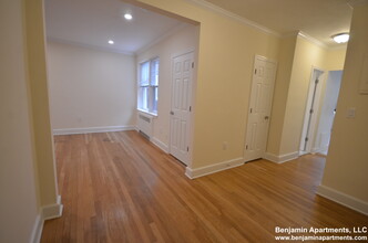 75 Kilsyth Rd, Unit 1 in Boston, MA - Building Photo - Building Photo