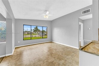 4220 SW 36th St in West Park, FL - Building Photo - Building Photo