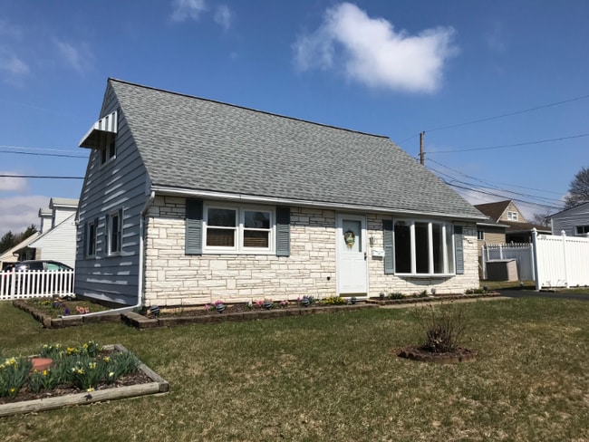 2030 Eastman Ave in Bethlehem, PA - Building Photo - Building Photo