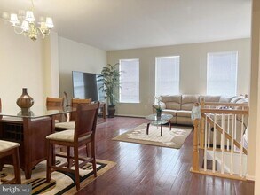 12646 Heron Ridge Dr in Fairfax, VA - Building Photo - Building Photo