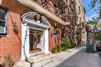 145 E 22nd St in New York, NY - Building Photo - Building Photo