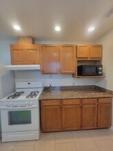 3045 Claremont Dr in Santa Rosa, CA - Building Photo - Building Photo
