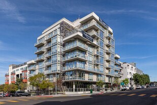 Eighteen Ten State St in San Diego, CA - Building Photo