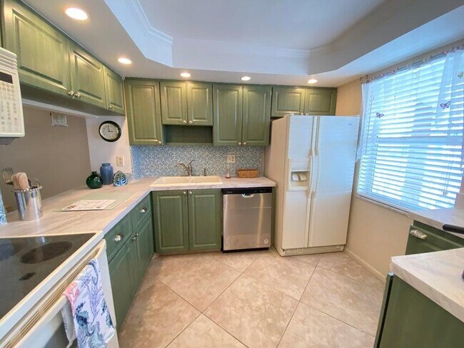 9818 Marina Blvd in Boca Raton, FL - Building Photo - Building Photo