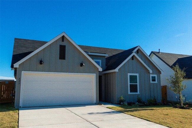 223 Las Lomas Dr in San Marcos, TX - Building Photo - Building Photo