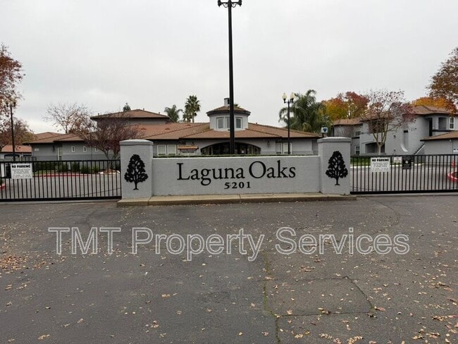 property at 5201 Laguna Oaks Dr