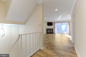 10484 Parthenon Ct in Bethesda, MD - Building Photo - Building Photo