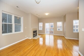 4433 S Calumet Ave in Chicago, IL - Building Photo - Building Photo