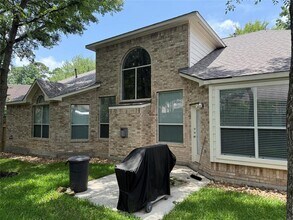 7 Cairn Oaks Pl in Spring, TX - Building Photo - Building Photo