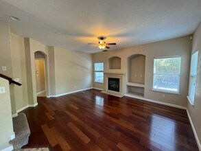 8 Pewter Ct in Sacramento, CA - Building Photo - Building Photo
