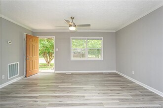 2701 Daly Ave in Spring Lake, NC - Building Photo - Building Photo
