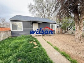 808 S 2nd Ave in Yakima, WA - Building Photo