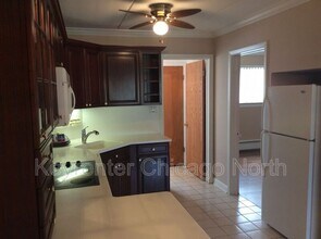 1805 W Touhy Ave in Park Ridge, IL - Building Photo - Building Photo