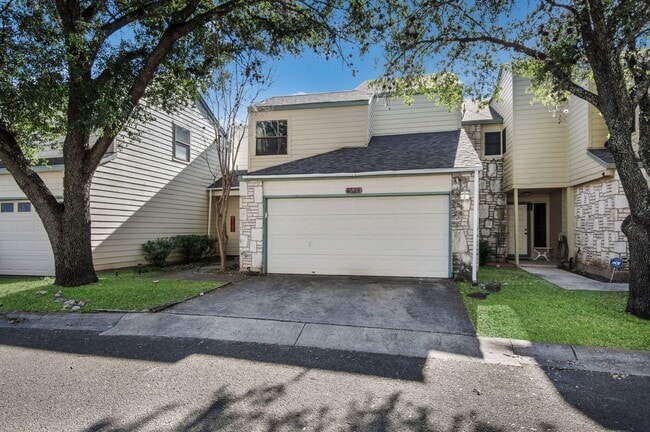 8548 Echo Creek Ln in San Antonio, TX - Building Photo - Building Photo