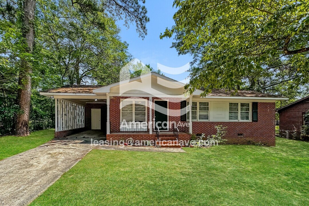 3215 Commodore Dr in Macon, GA - Building Photo