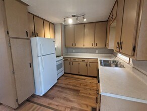 4206 Old Rock Cut Rd in Conley, GA - Building Photo - Building Photo