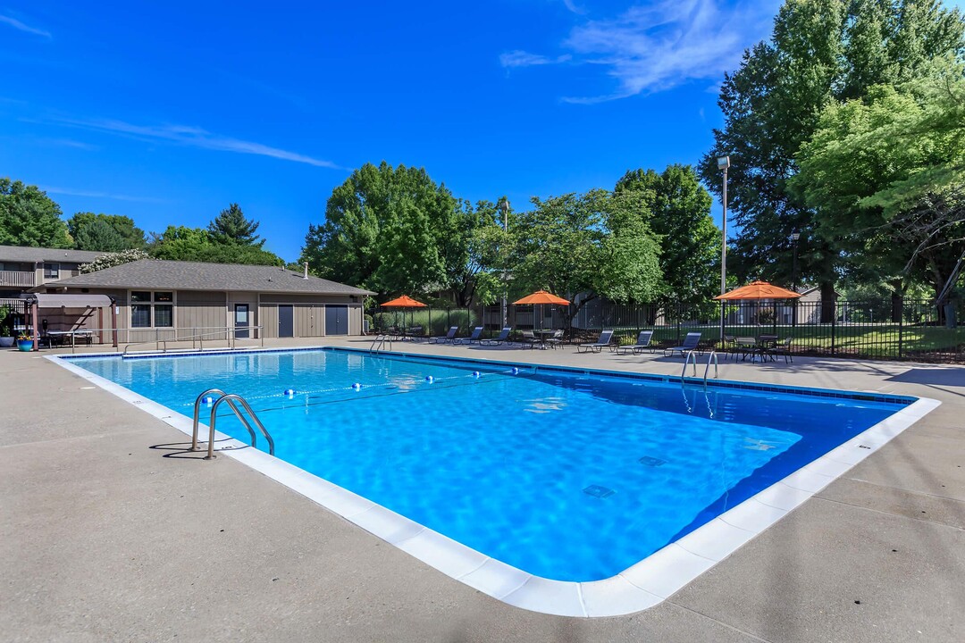 Honeywood Apartment Homes in Roanoke, VA - Building Photo