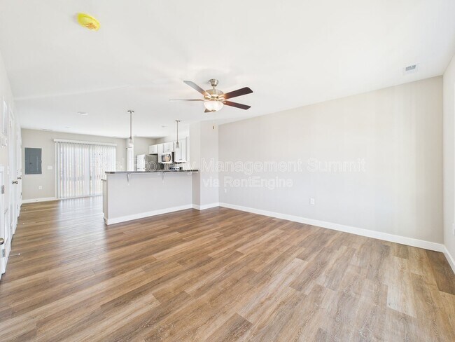 1420 Circle Dr in Harrisonburg, VA - Foto de edificio - Building Photo