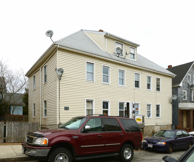 439-441 Rivet St in New Bedford, MA - Building Photo - Building Photo