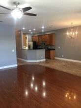 7433 Terrace River Dr in Temple Terrace, FL - Foto de edificio - Building Photo