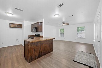604 S Maxey St in Sherman, TX - Building Photo - Building Photo