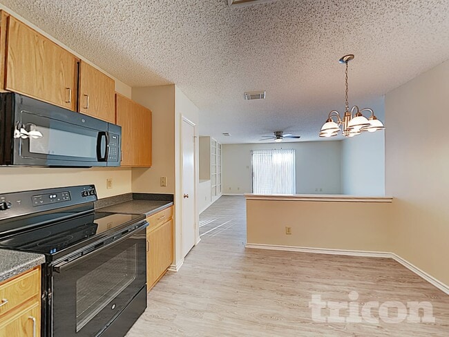 6714 Barton Rock Ln in San Antonio, TX - Building Photo - Building Photo