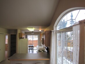 6051 Spruce Meadows Loop in Anchorage, AK - Building Photo - Building Photo