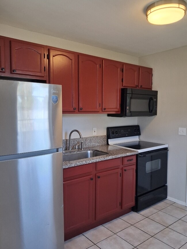 5301 E 18th Ave, Unit Apt B