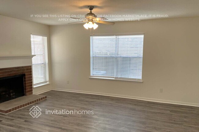 18815 Jodywood Dr in Humble, TX - Foto de edificio - Building Photo