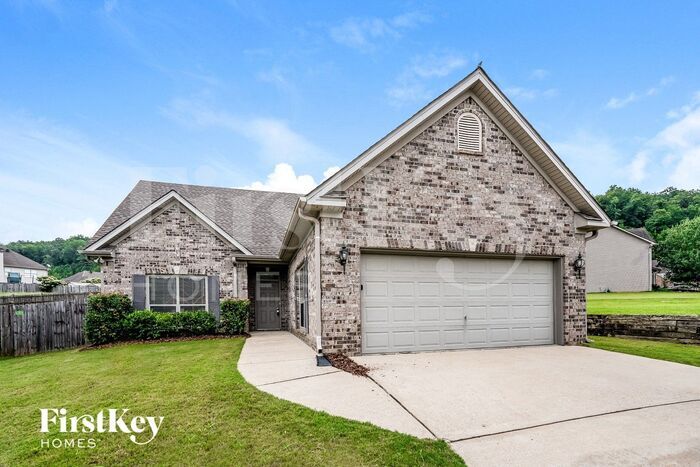 777 Forest Lakes Dr in Sterrett, AL - Building Photo