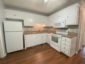 6279 Lucille Dr in North Charleston, SC - Building Photo - Building Photo