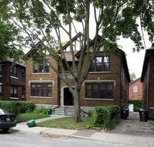 6-8 Castle View Ave in Toronto, ON - Building Photo