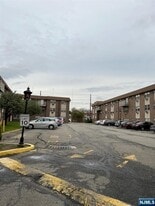 199-205-205 Bergen Turnpike in Ridgefield Park, NJ - Building Photo