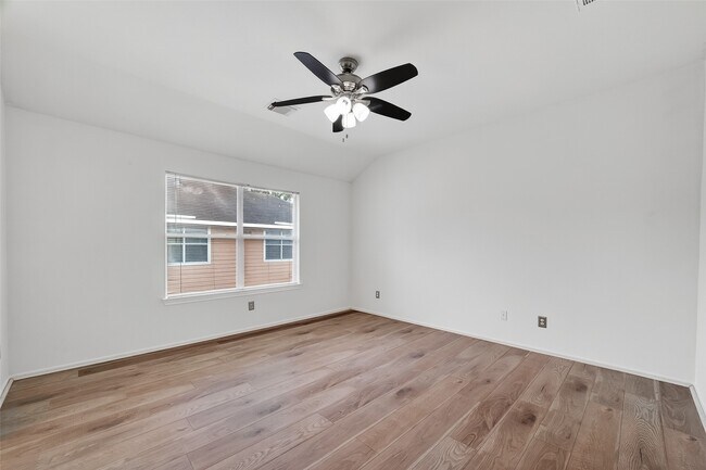 property at 16623 Newglen Ln