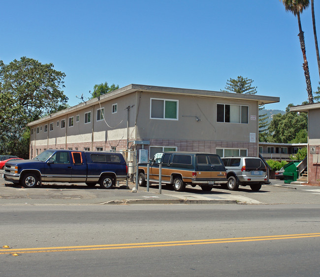 Valley of the Moon Apartments in Sonoma, CA - Building Photo - Building Photo