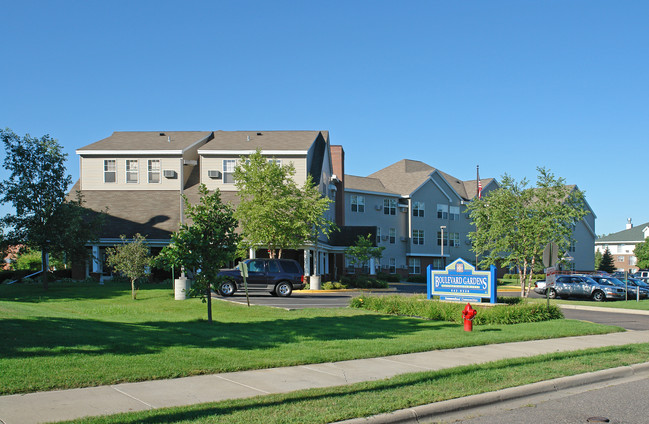 Boulevard Gardens in Minnetonka, MN - Building Photo - Building Photo