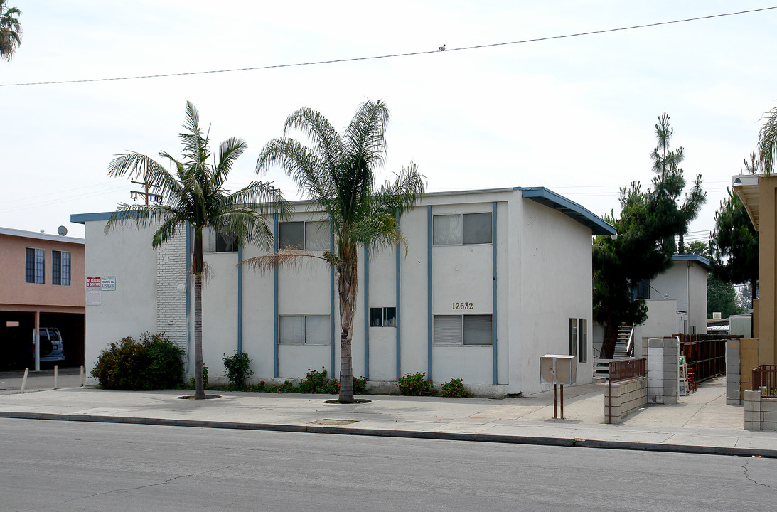 Buena Grove in Garden Grove, CA - Building Photo