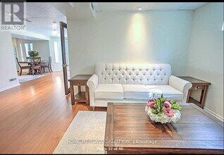 93 Kersey Crescent in Richmond Hill, ON - Building Photo - Building Photo