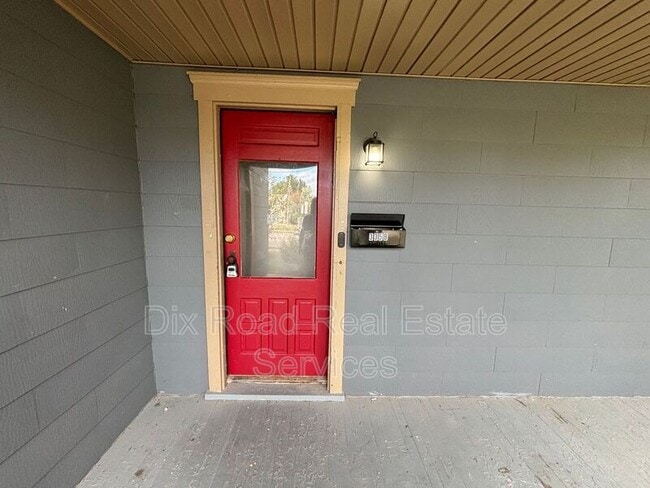 335 Watervliet Ave in Dayton, OH - Building Photo - Building Photo