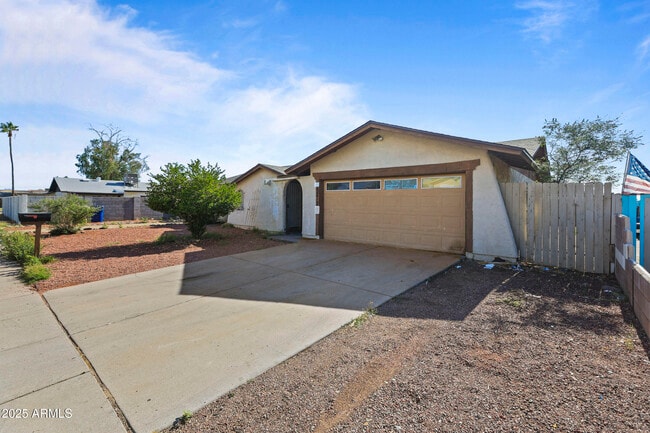 property at 5212 N 67th Dr